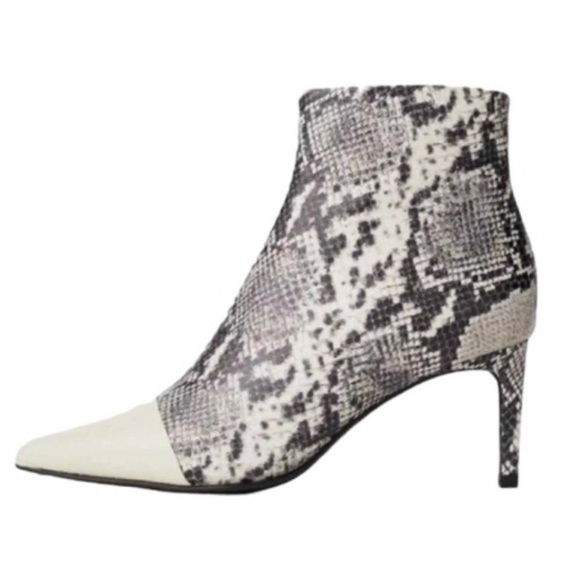 Rag & Bone Beha Boot Snake Print Black White Size 6.5 - Picture 13 of 15